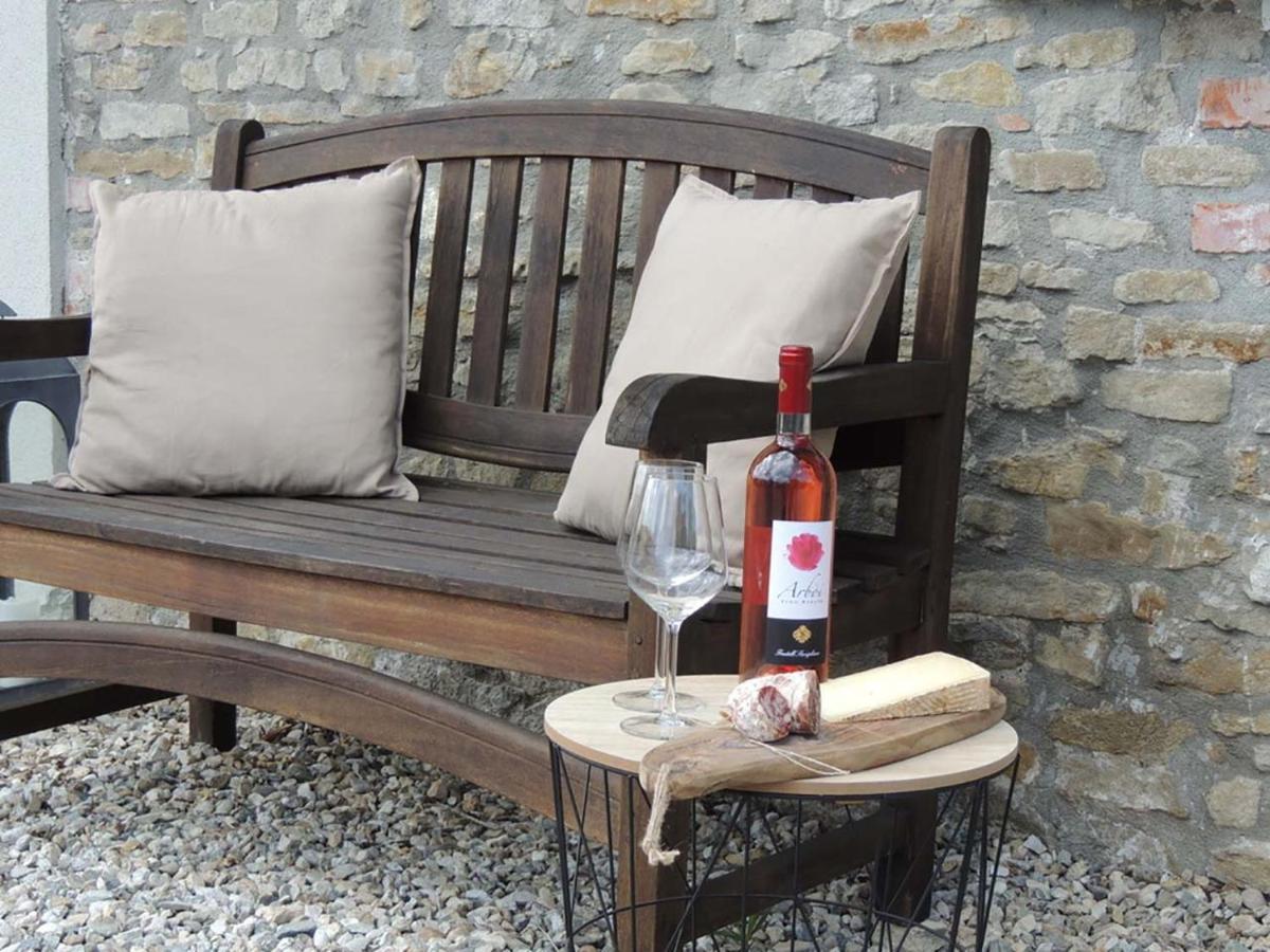 Bed and Breakfast La Luce Delle Colline Serravalle delle Langhe Exterior foto