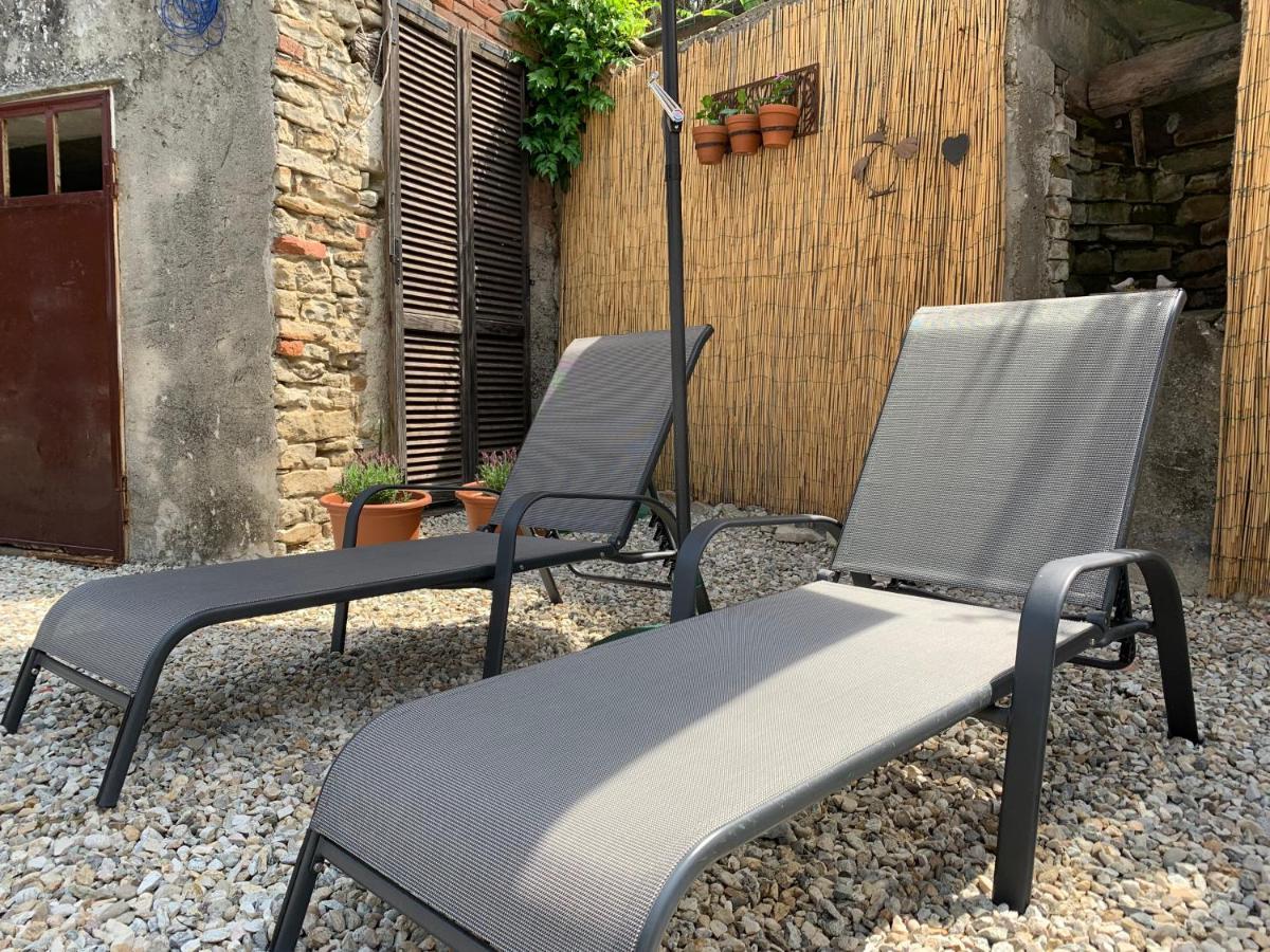 Bed and Breakfast La Luce Delle Colline Serravalle delle Langhe Exterior foto